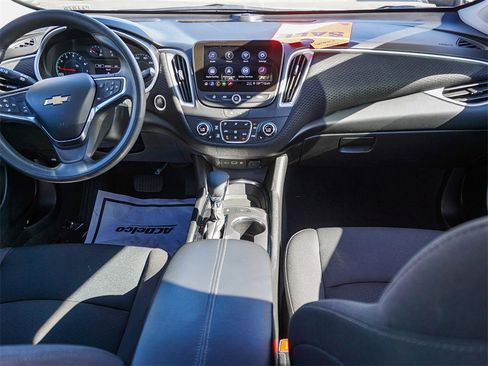 Used 2024 Chevrolet Malibu LT image 14