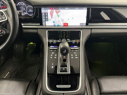 Used 2018 Porsche Panamera 4S image 59