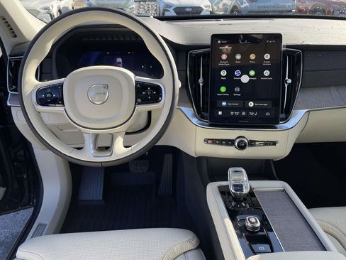 New 2026 Volvo XC90 B5 Ultra image 4