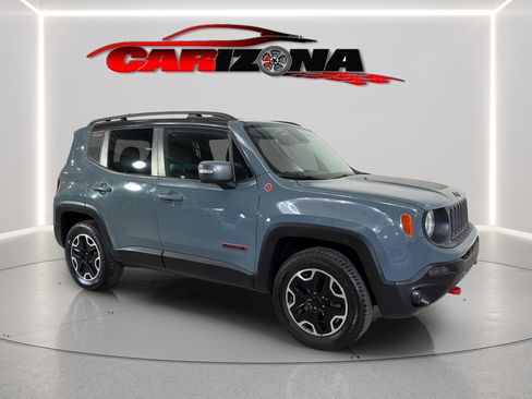 Used 2016 Jeep Renegade Trailhawk AWD/4WD image 4