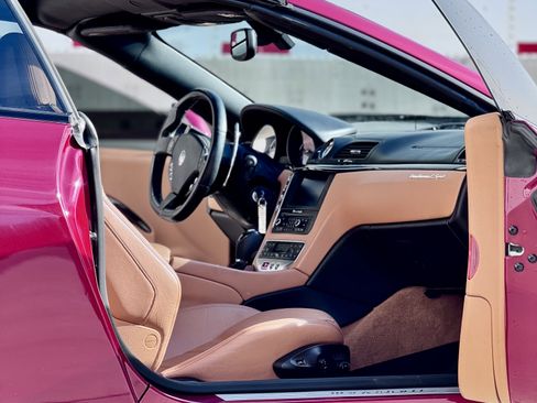 Used 2015 Maserati GranTurismo Sport image 42