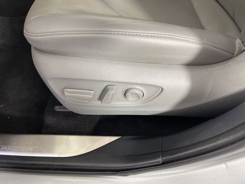 Used 2021 Toyota Highlander Limited image 26