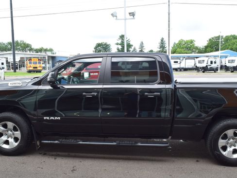 Used 2024 RAM 1500 Big Horn AWD/4WD image 4