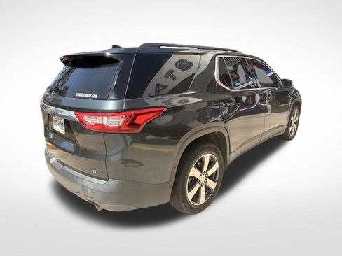 Used 2020 Chevrolet Traverse LT w/ LT Premium Package FWD image 6