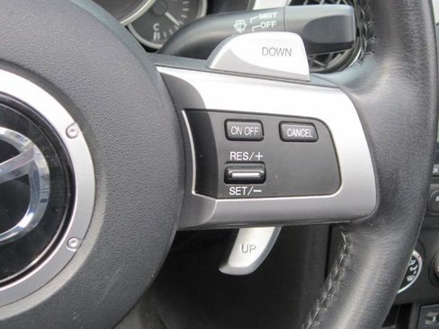 Used 2011 MAZDA MX-5 Miata Grand Touring w/ Premium Pkg image 15