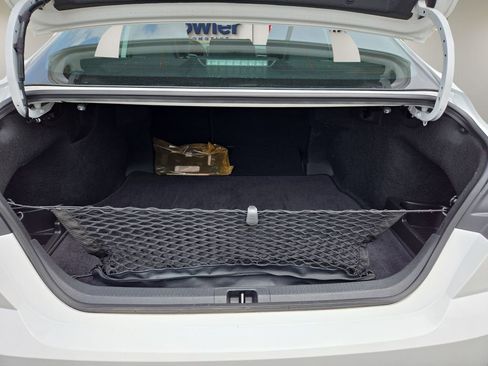 Used 2025 Toyota Camry SE FWD image 27