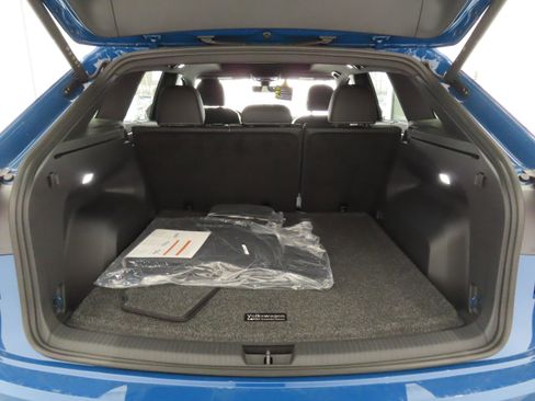 New 2025 Volkswagen Atlas Cross Sport SE image 23