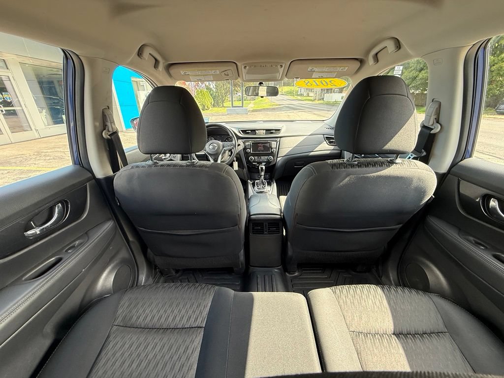 Used 2018 Nissan Rogue S FWD image 27