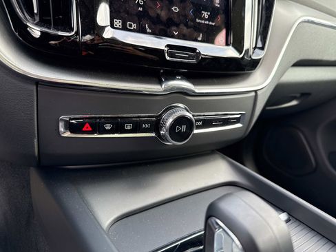 Certified 2025 Volvo XC60 B5 Plus image 26