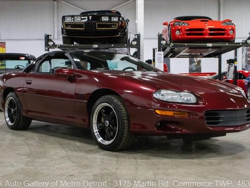 Used 2001 Chevrolet Camaro Z28 w/ Preferred Equipment Group 2 image 11