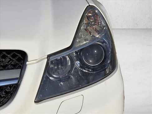 Used 2009 Mercedes-Benz SL 550 image 11