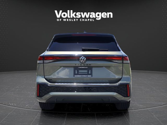 Used 2026 Volkswagen Tiguan SE R-Line FWD image 7