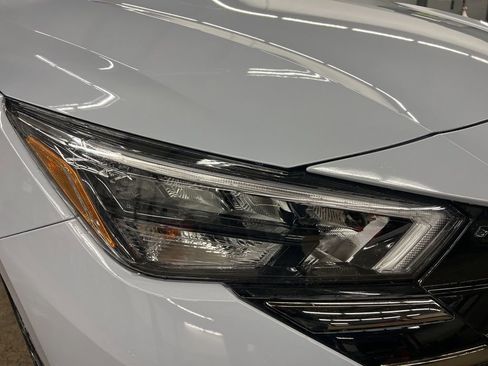 New 2025 Nissan Versa SR image 14