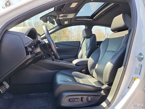 Used 2025 Honda Accord Sport image 13