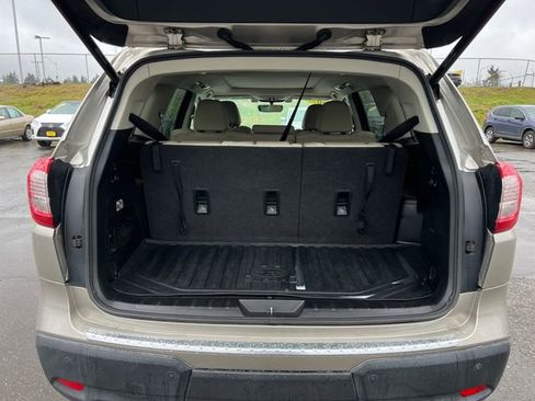 Used 2020 Subaru Ascent Limited w/ Technology Package image 18