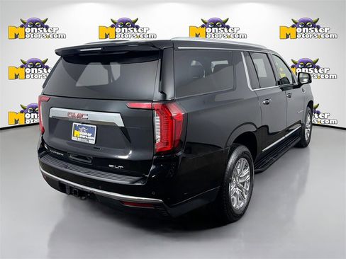 Used 2022 GMC Yukon XL SLT image 5