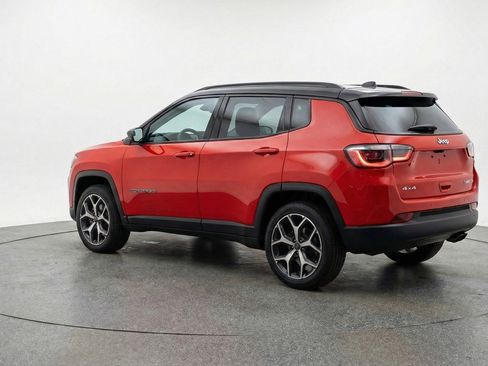 Used 2025 Jeep Compass Limited AWD/4WD image 6