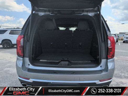 Used 2025 GMC Yukon Denali AWD/4WD image 23