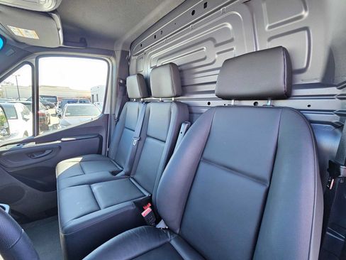 Used 2026 Mercedes-Benz Sprinter 2500 image 20