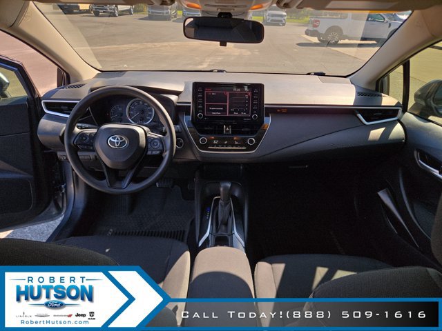 Used 2021 Toyota Corolla LE w/ LE Convenience Package FWD image 16