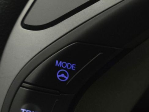 Used 2014 Hyundai Elantra Limited image 6