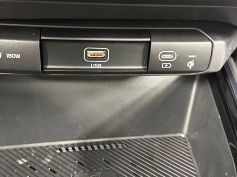 New 2026 Kia Niro EX FWD image 27
