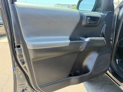 Used 2023 Toyota Tacoma SR5 w/ Technology Package AWD/4WD image 9