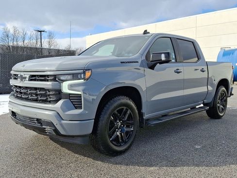 Used 2024 Chevrolet Silverado 1500 RST w/ Convenience Package II image 6
