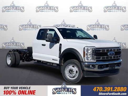 New 2026 Ford F450 XL w/ XL Chrome Package image 1