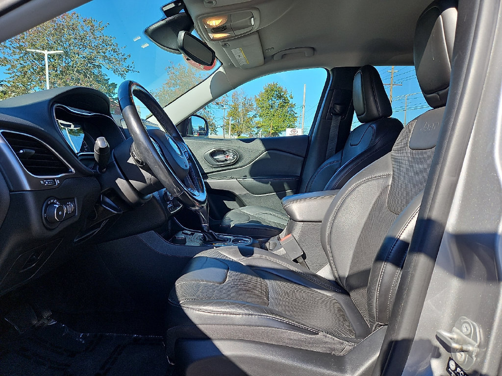 Used 2021 Jeep Cherokee Latitude Lux AWD/4WD image 12