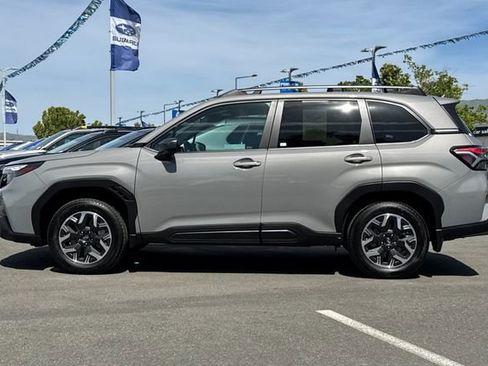 Used 2026 Subaru Forester Premium AWD/4WD image 7
