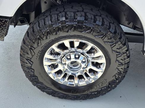 Used 2022 Ford F250 Lariat w/ Lariat Ultimate Package AWD/4WD image 43