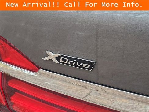 Used 2016 BMW 750i xDrive image 3