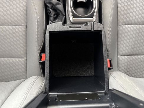 Certified 2022 Toyota Tacoma SR5 image 34