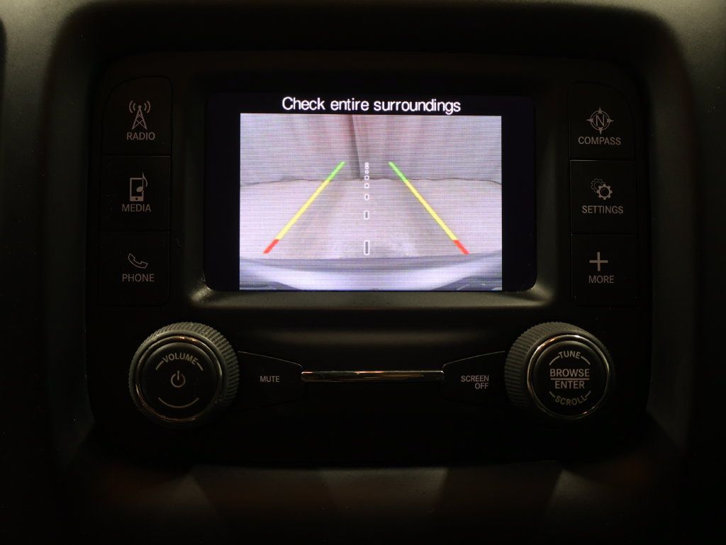 Used 2018 Jeep Compass Latitude AWD/4WD image 26