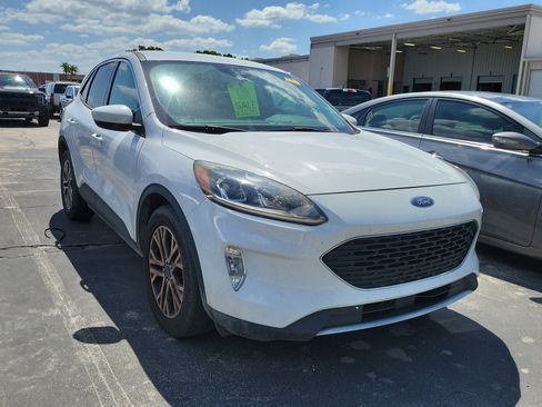 Used 2022 Ford Escape SEL image 6