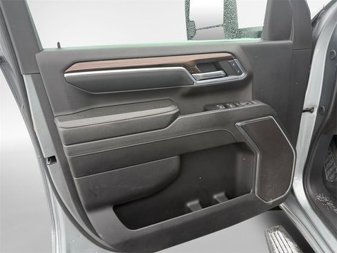 Used 2024 Chevrolet Silverado 2500 LT image 14