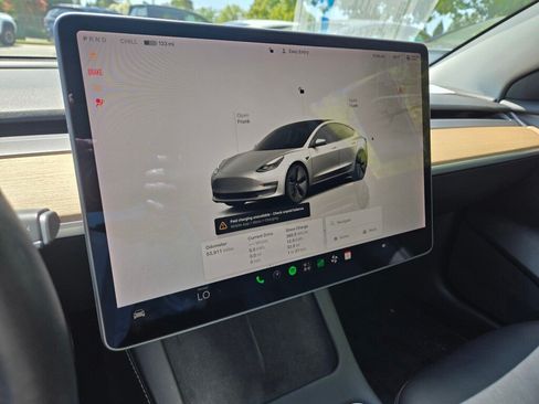 Used 2022 Tesla Model 3 Long Range AWD/4WD image 17