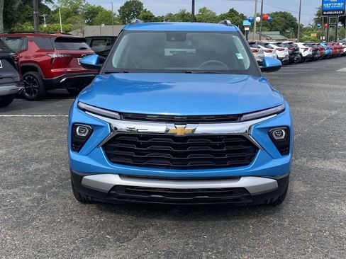 Used 2026 Chevrolet TrailBlazer LT FWD image 2