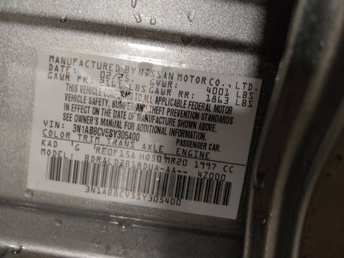 Used 2025 Nissan Sentra SV FWD image 33