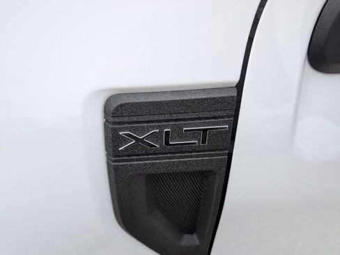 Used 2023 Ford Maverick XLT image 14