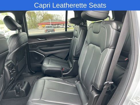 Used 2025 Jeep Grand Cherokee L Limited w/ Black Appearance Package image 12