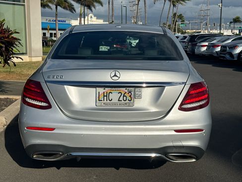 Used 2017 Mercedes-Benz E 300 image 6