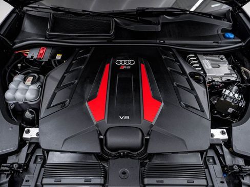 Used 2021 Audi RS Q8 4.0T w/ Carbon Optic Package image 28