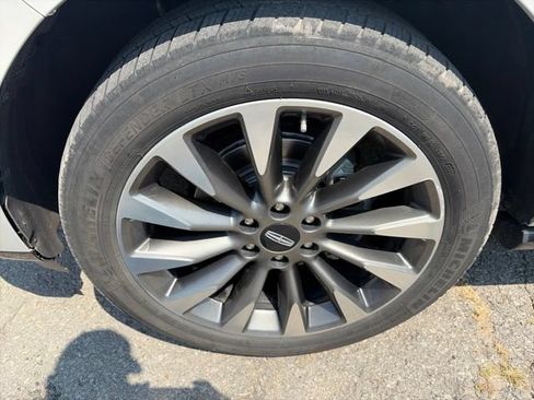 Used 2020 Lincoln Navigator Reserve w/ Luxury Package AWD/4WD image 10