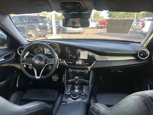 Used 2018 Alfa Romeo Giulia Ti Sport w/ Quick Order Package 22U Sport image 8