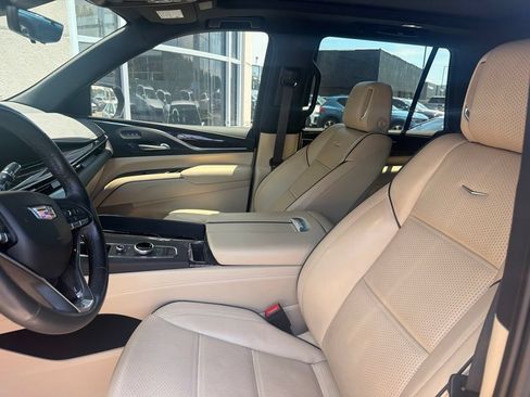 Used 2022 Cadillac Escalade Premium Luxury w/ Performance Package RWD image 2