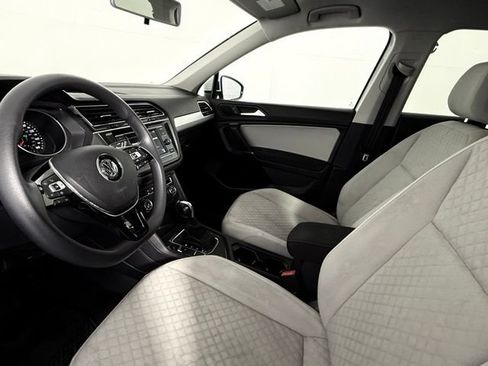 Used 2020 Volkswagen Tiguan S FWD image 11