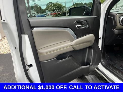 Used 2023 Chevrolet Colorado ZR2 w/ ZR2 Convenience Package III AWD/4WD image 5