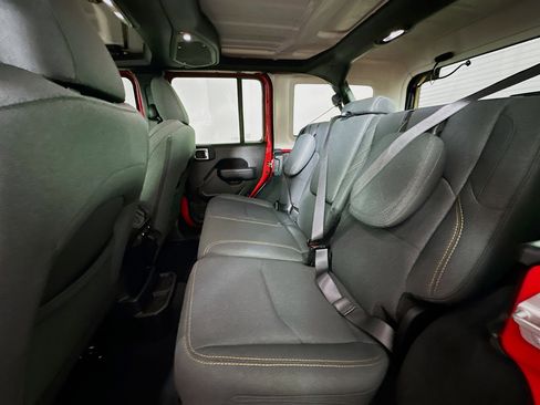 Used 2024 Jeep Wrangler Willys image 26